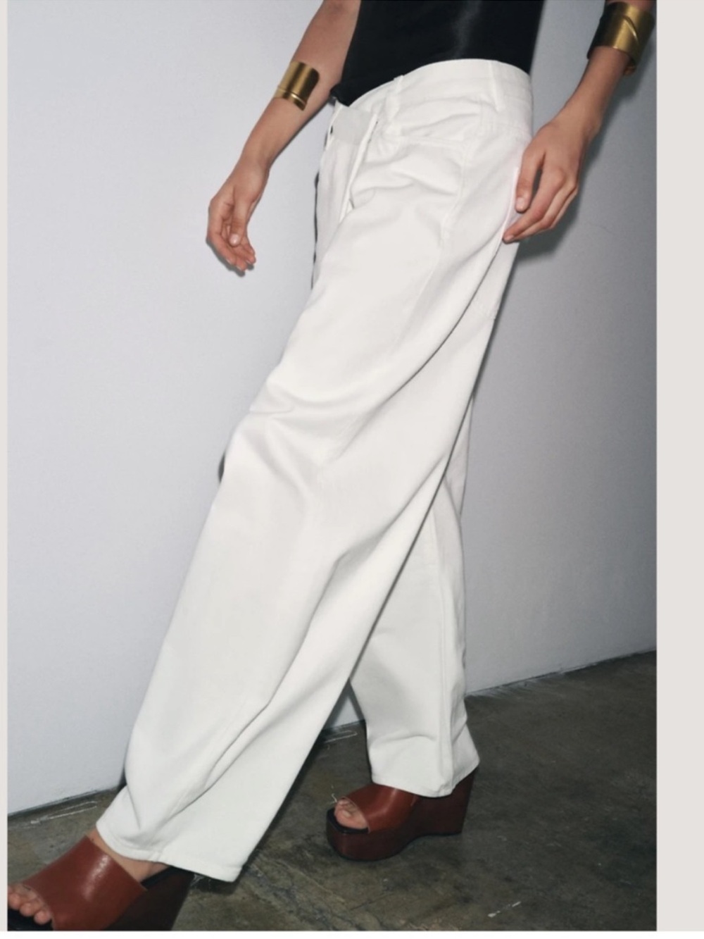 Zara Asymmetric Cross-over closure, Wide leg pants/jeans - Picture 4 of 6